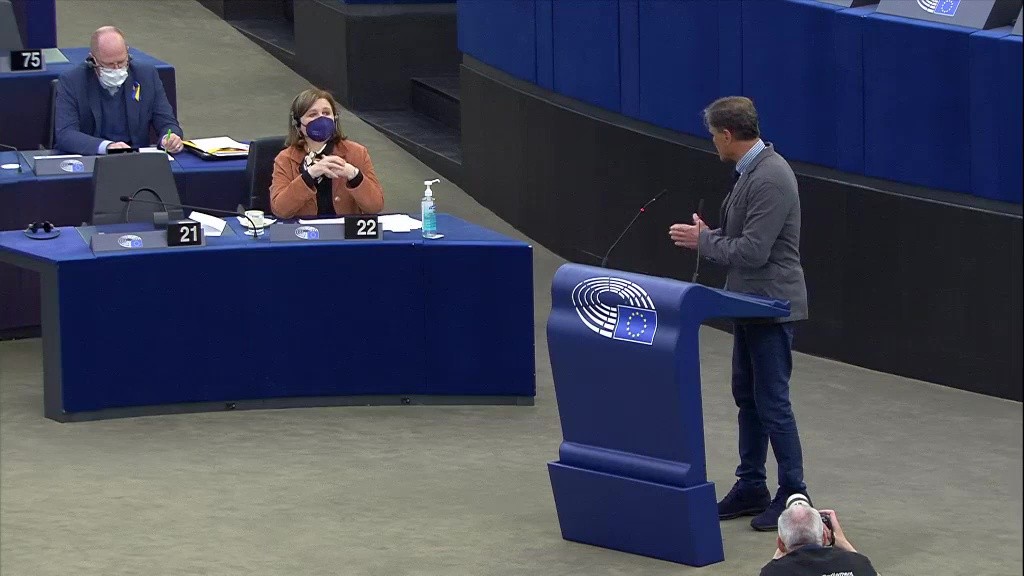 Intervención en el Pleno del Parlamento Europeo el 6 abril.