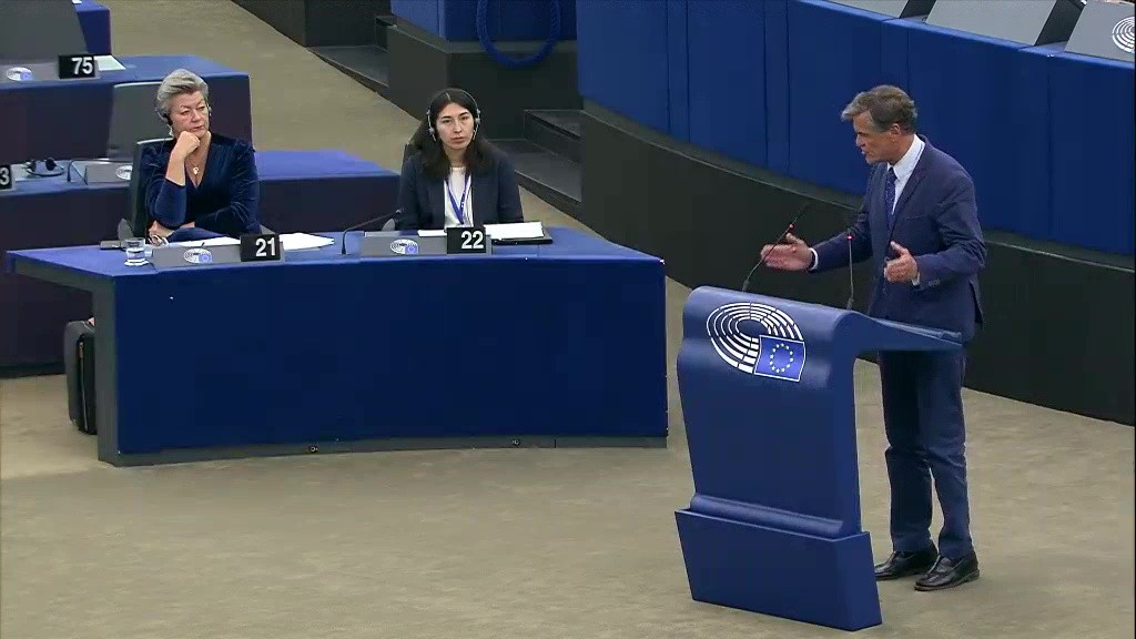 Intervención en el Pleno del Parlamento Europeo en Estrasburgo el 13 diciembre a las 8:42h